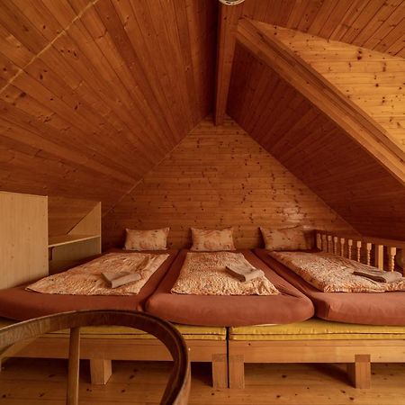 Strazne Chalet Екстер'єр фото