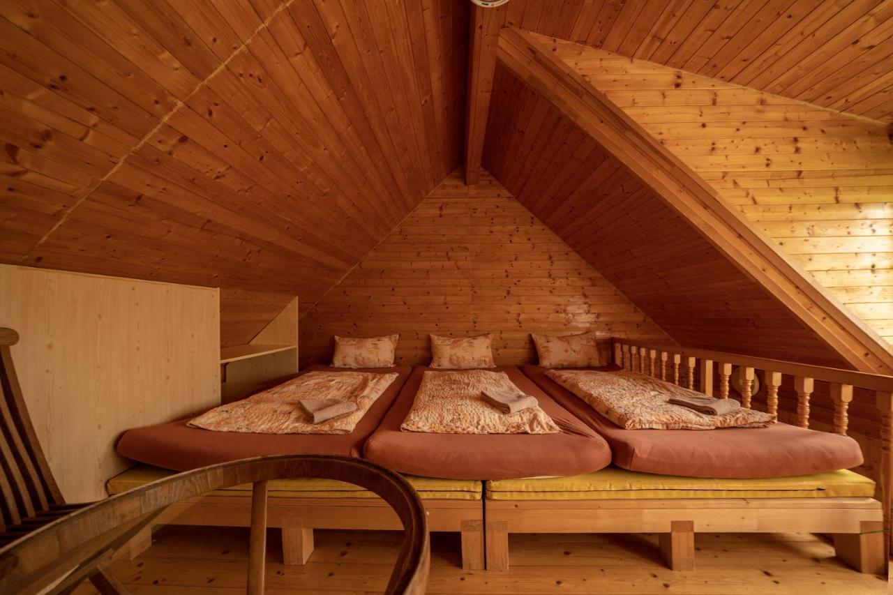 Strazne Chalet Екстер'єр фото